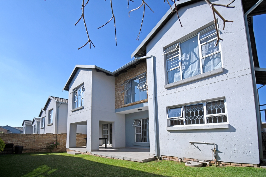 3 Bedroom Property for Sale in Noordhang Gauteng