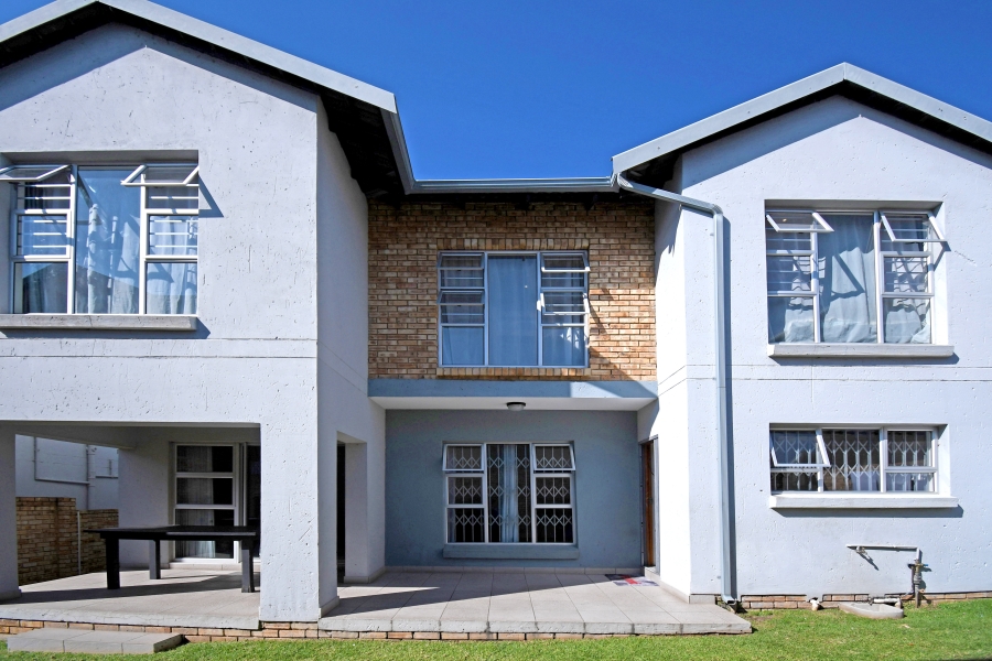 3 Bedroom Property for Sale in Noordhang Gauteng