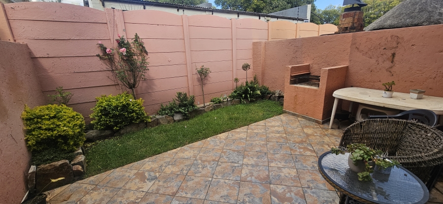 2 Bedroom Property for Sale in Raceview Gauteng