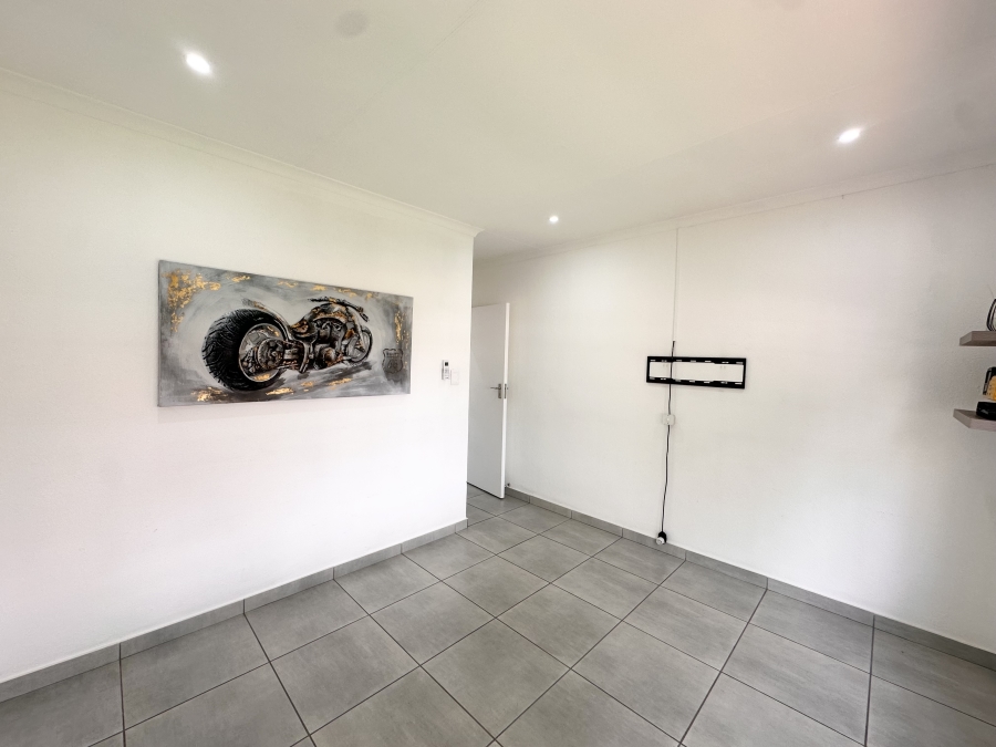 2 Bedroom Property for Sale in Heuwelsig Estate Gauteng