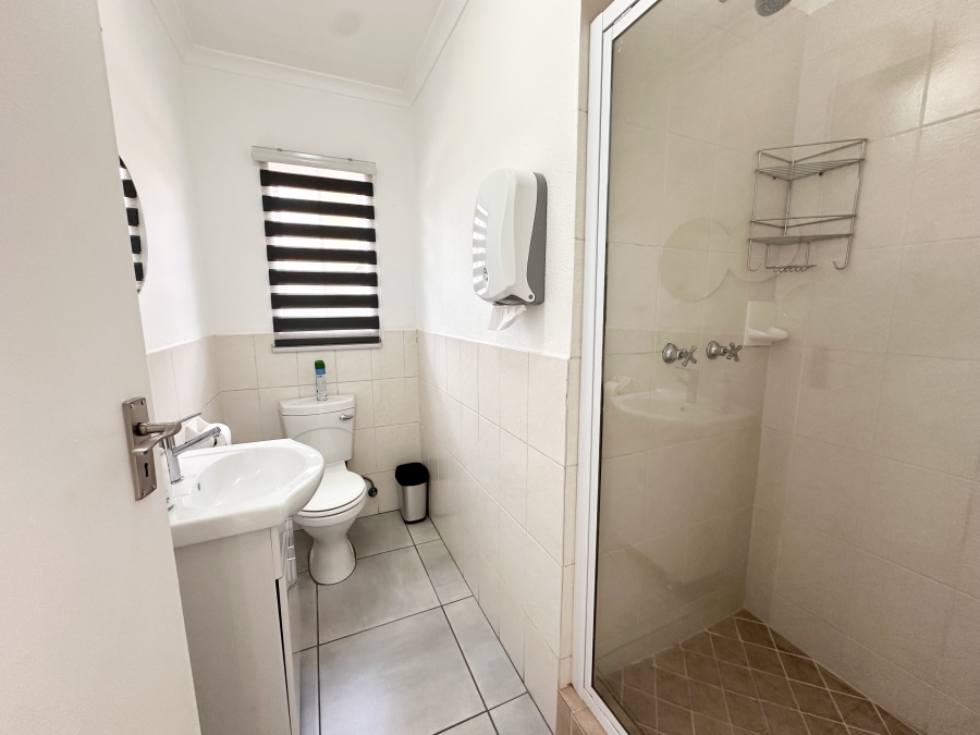 2 Bedroom Property for Sale in Heuwelsig Estate Gauteng