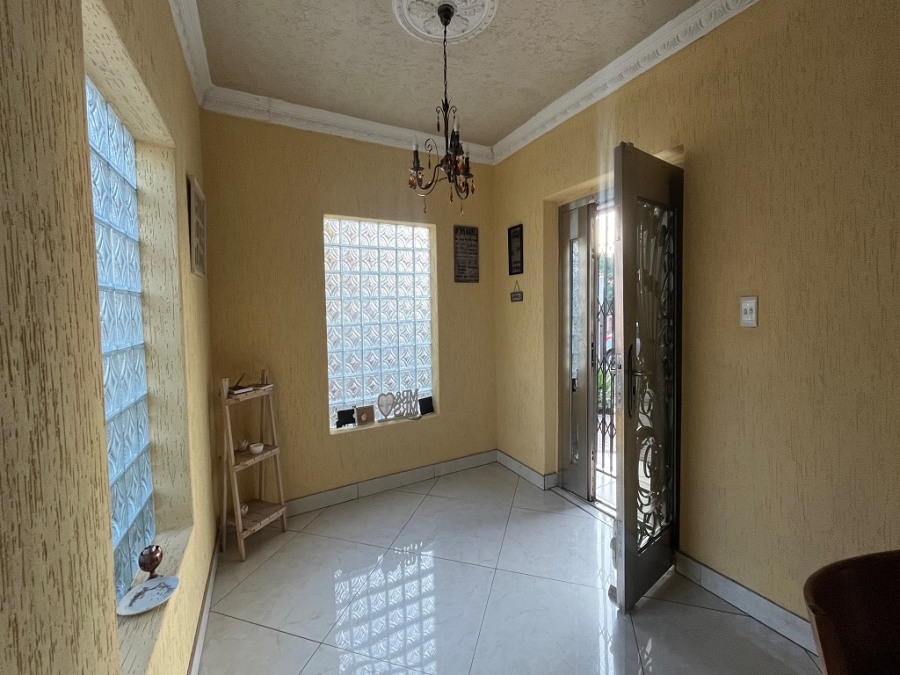 4 Bedroom Property for Sale in Brackendowns Gauteng