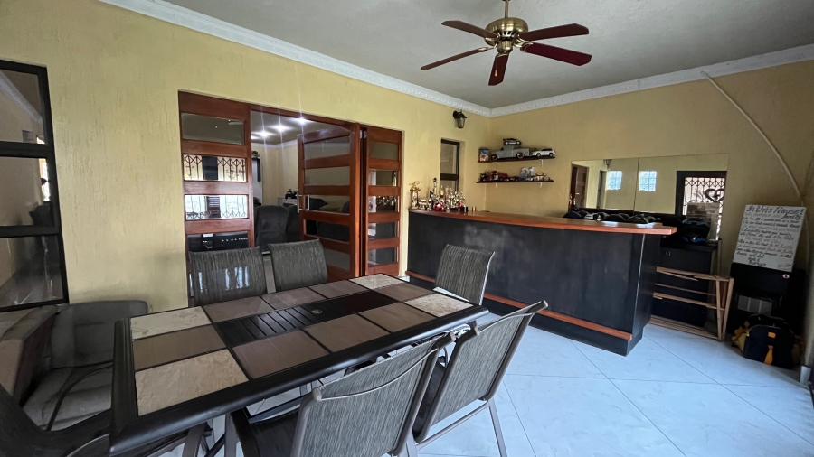 4 Bedroom Property for Sale in Brackendowns Gauteng