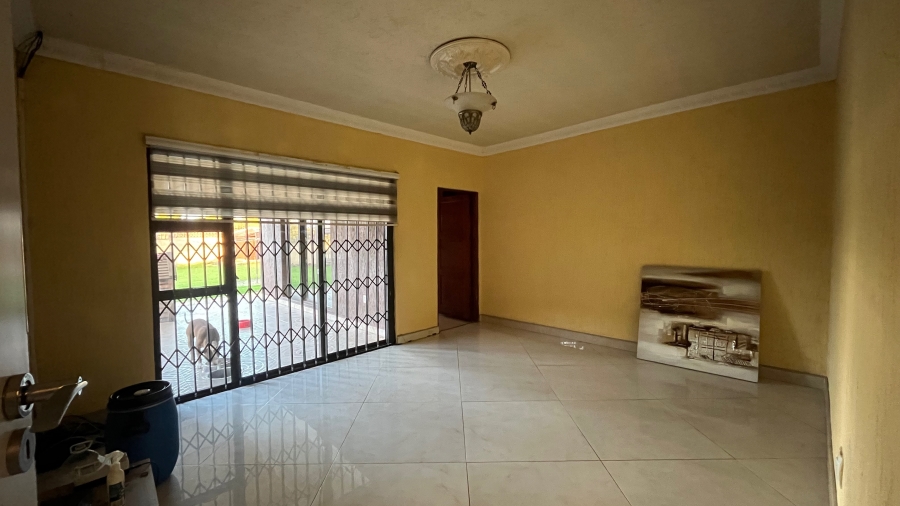 4 Bedroom Property for Sale in Brackendowns Gauteng