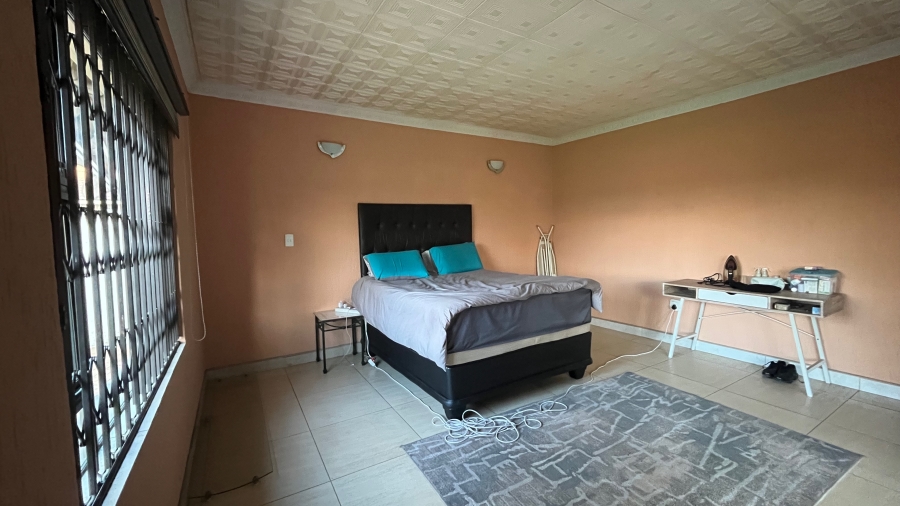 4 Bedroom Property for Sale in Brackendowns Gauteng