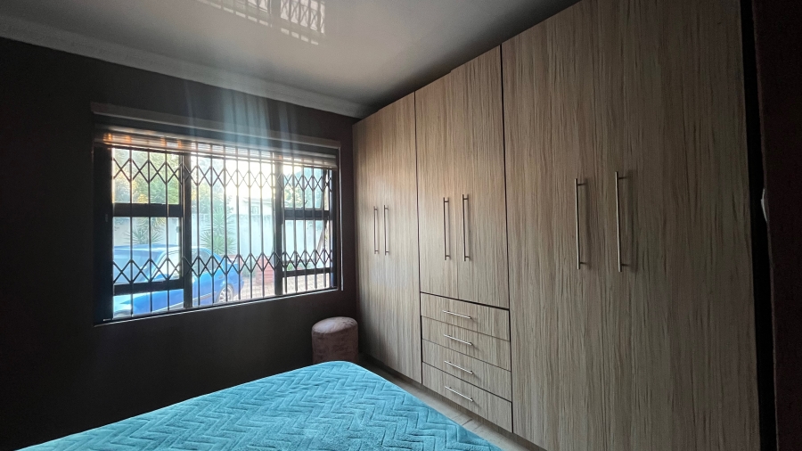 4 Bedroom Property for Sale in Brackendowns Gauteng