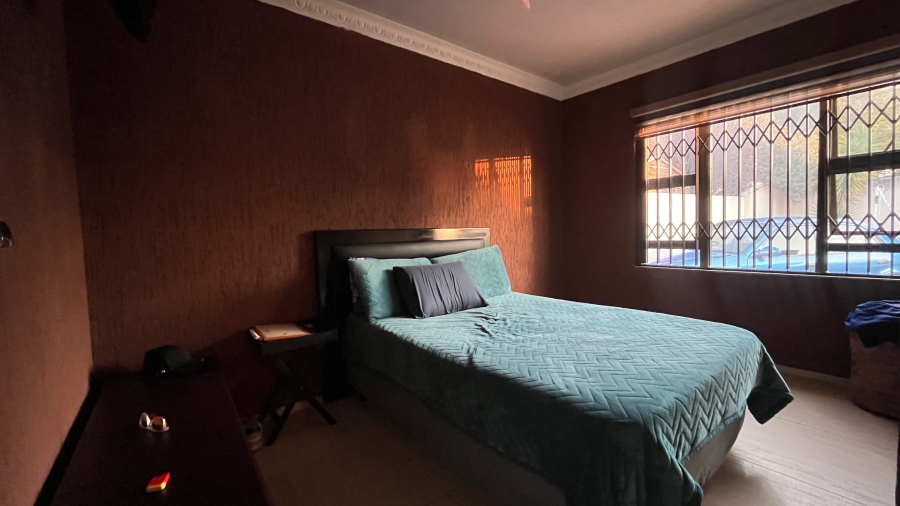 4 Bedroom Property for Sale in Brackendowns Gauteng