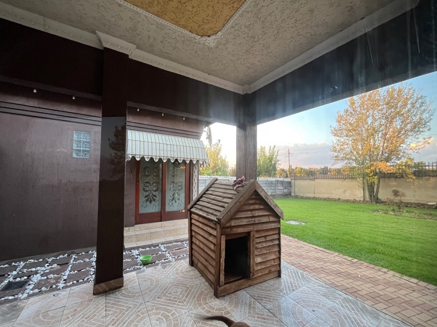 4 Bedroom Property for Sale in Brackendowns Gauteng