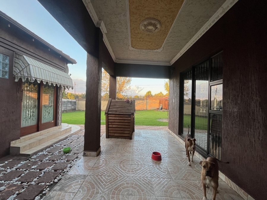 4 Bedroom Property for Sale in Brackendowns Gauteng