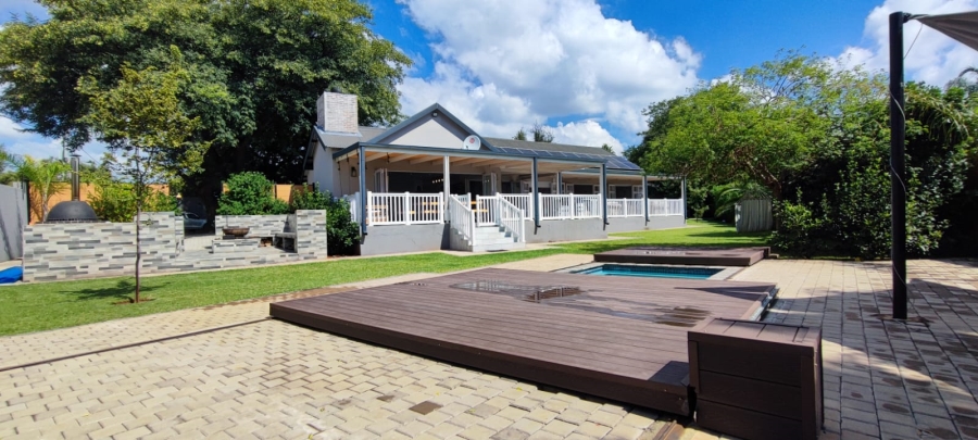 4 Bedroom Property for Sale in Eldoraigne Gauteng