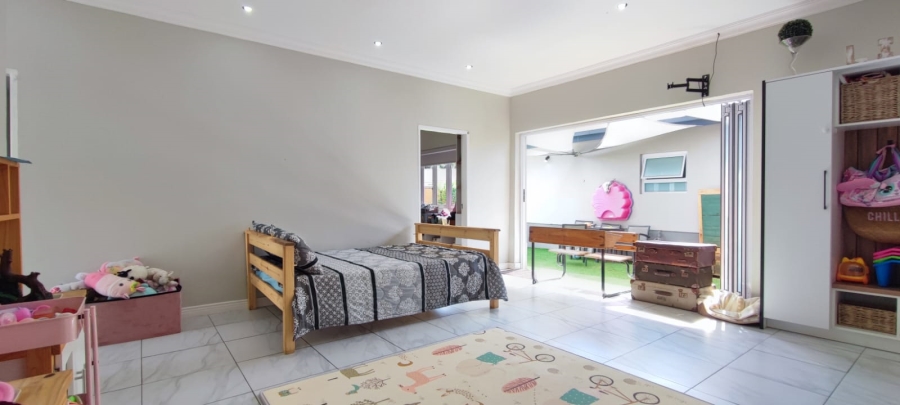 4 Bedroom Property for Sale in Eldoraigne Gauteng