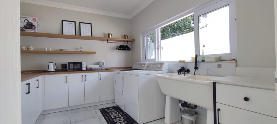 4 Bedroom Property for Sale in Eldoraigne Gauteng