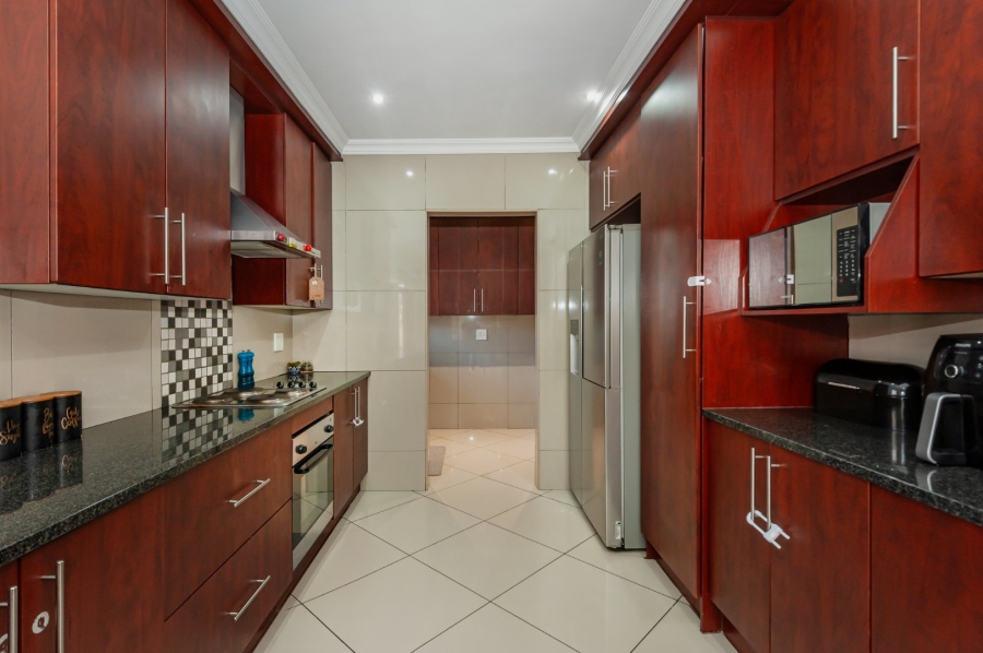 3 Bedroom Property for Sale in New Redruth Gauteng