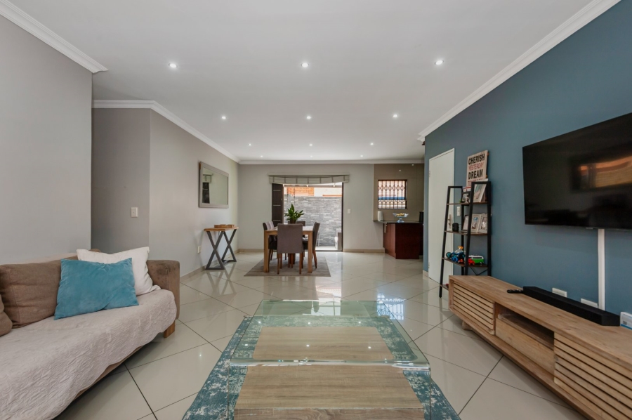 3 Bedroom Property for Sale in New Redruth Gauteng