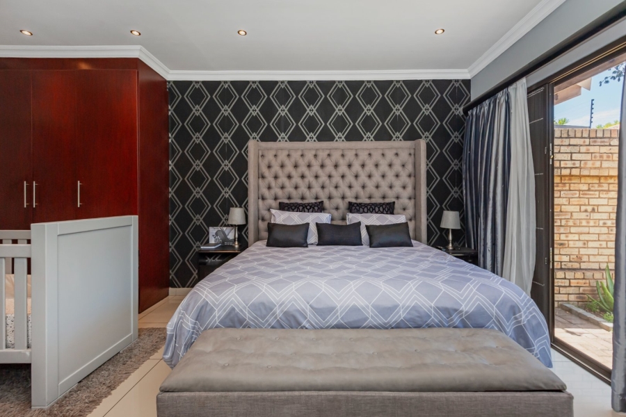 3 Bedroom Property for Sale in New Redruth Gauteng