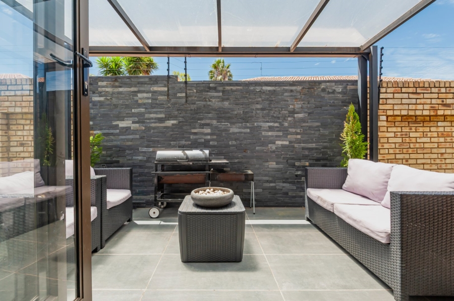 3 Bedroom Property for Sale in New Redruth Gauteng