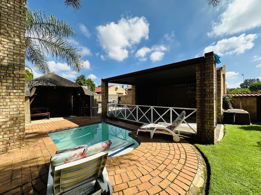 2 Bedroom Property for Sale in Union Gauteng