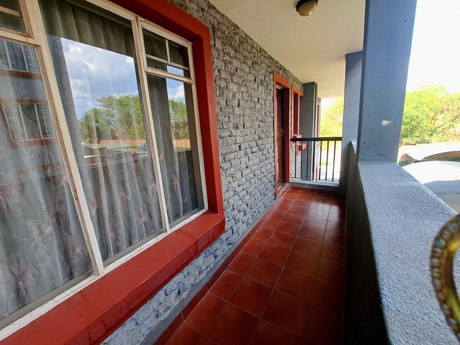 To Let 2 Bedroom Property for Rent in Castleview Gauteng