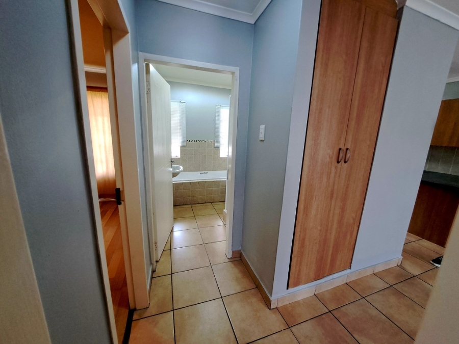 To Let 2 Bedroom Property for Rent in Castleview Gauteng