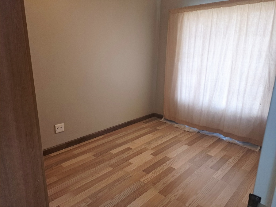 To Let 2 Bedroom Property for Rent in Castleview Gauteng