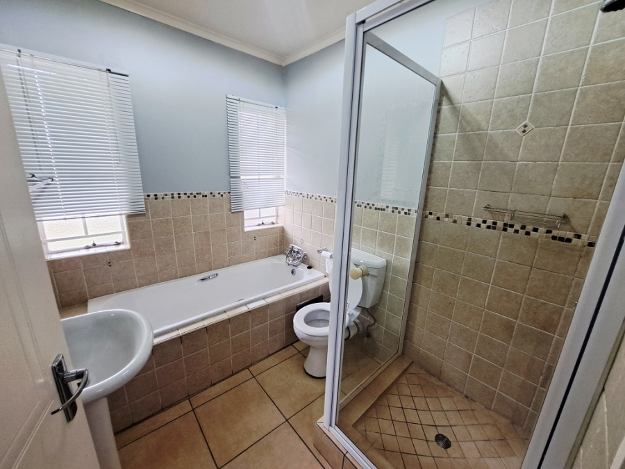 To Let 2 Bedroom Property for Rent in Castleview Gauteng