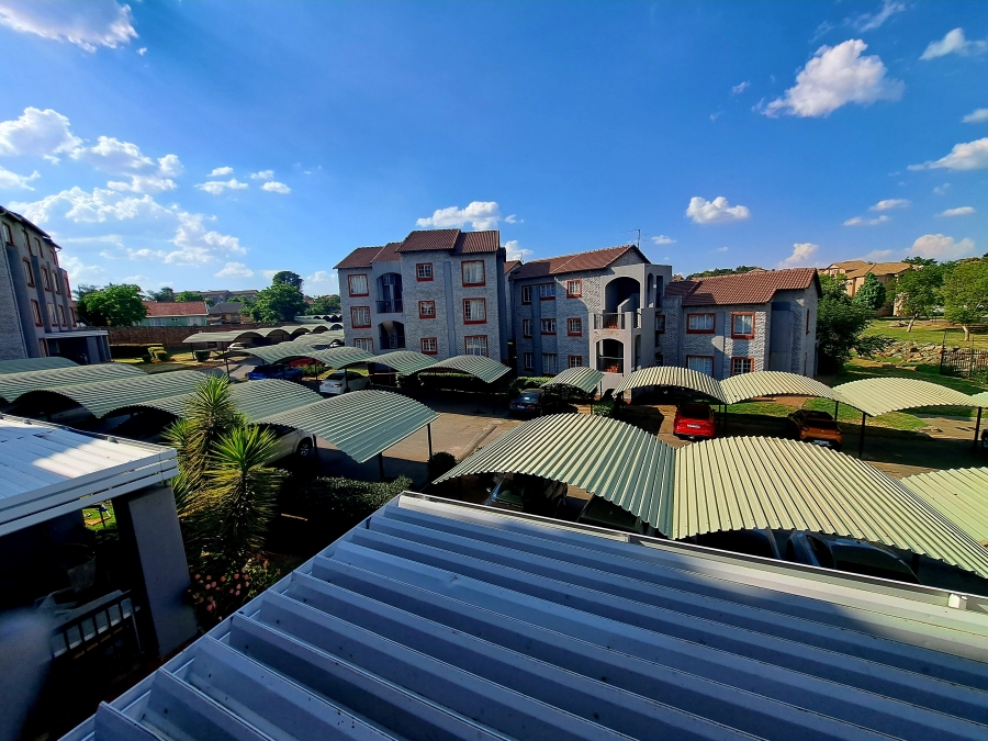 To Let 2 Bedroom Property for Rent in Castleview Gauteng