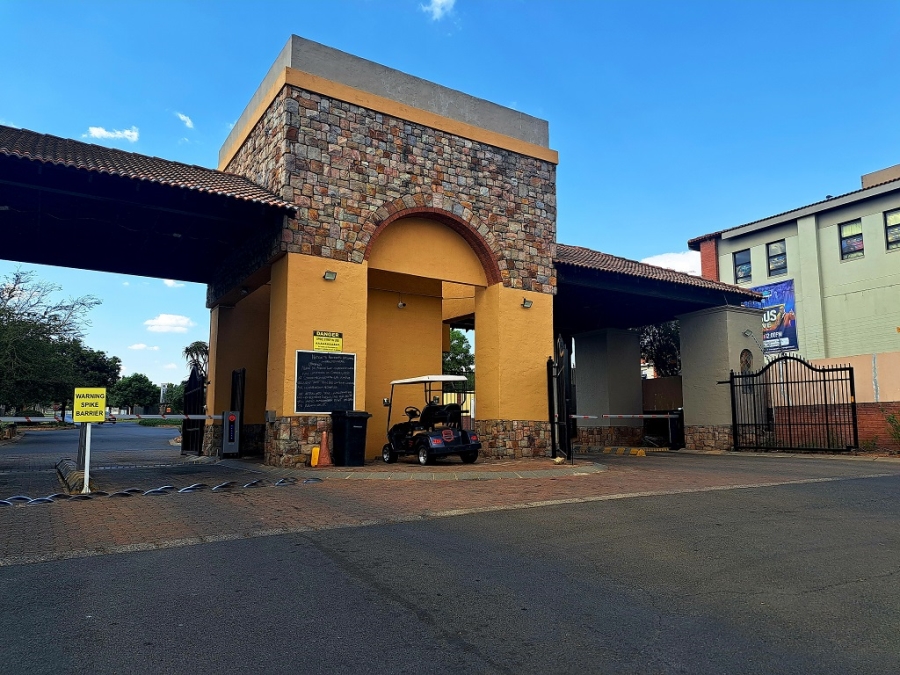 To Let 2 Bedroom Property for Rent in Castleview Gauteng