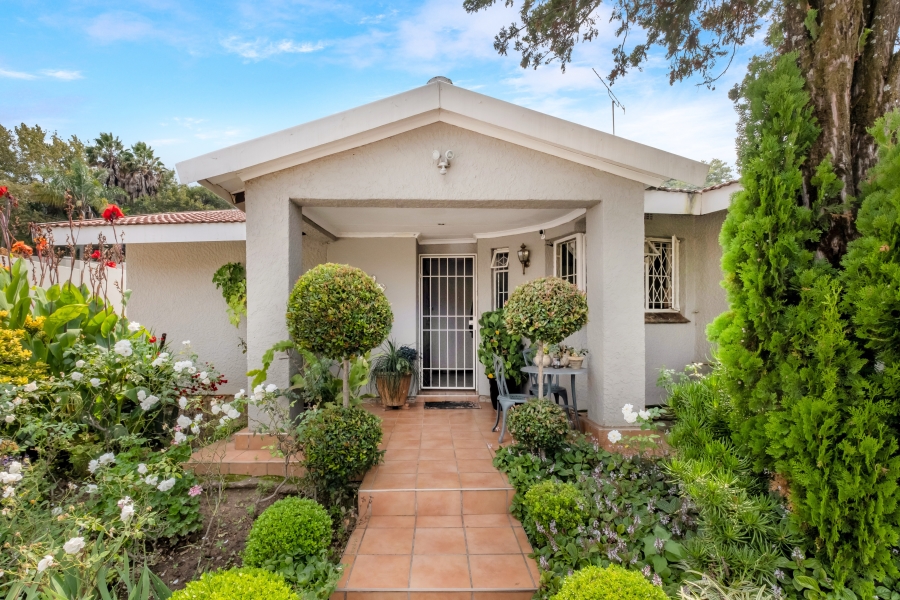 4 Bedroom Property for Sale in Atholl Gauteng