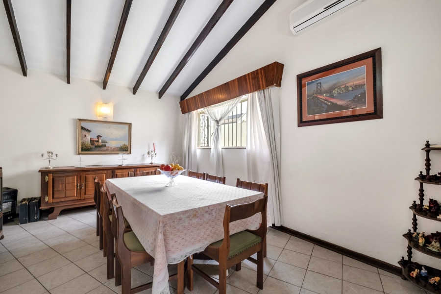 4 Bedroom Property for Sale in Atholl Gauteng