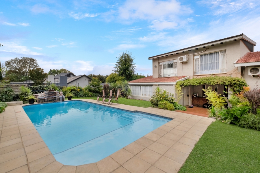 4 Bedroom Property for Sale in Atholl Gauteng