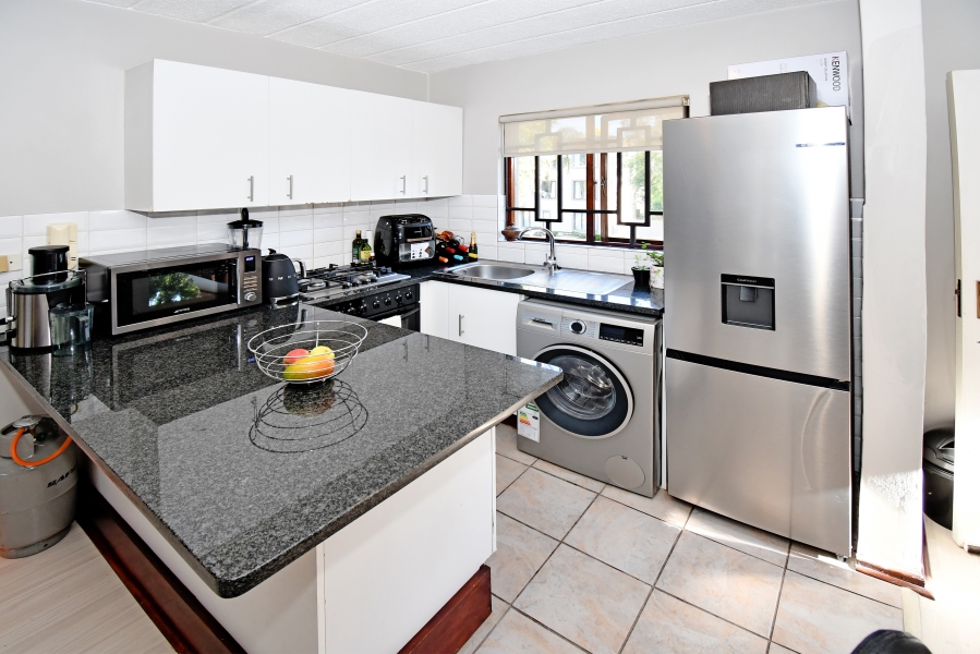 1 Bedroom Property for Sale in Craighall Gauteng