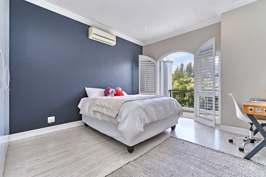 To Let 4 Bedroom Property for Rent in Waterfall Country Village Gauteng