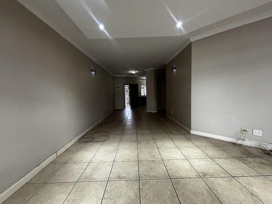 To Let 2 Bedroom Property for Rent in Morningside Gauteng