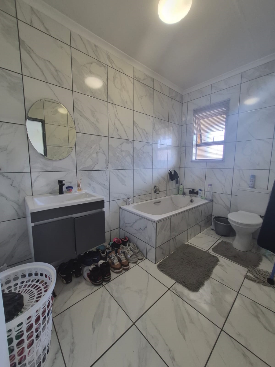 1 Bedroom Property for Sale in Parkrand Gauteng