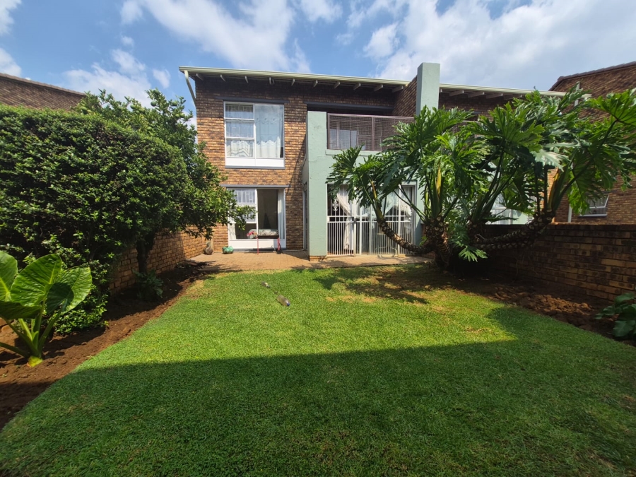 2 Bedroom Property for Sale in Ravenswood Gauteng