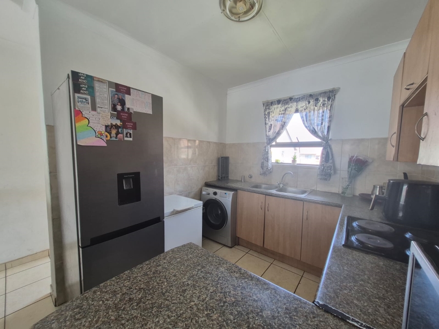 2 Bedroom Property for Sale in Parkrand Gauteng