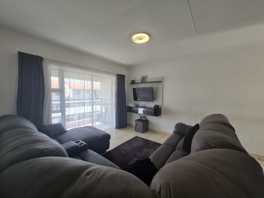 2 Bedroom Property for Sale in Parkrand Gauteng
