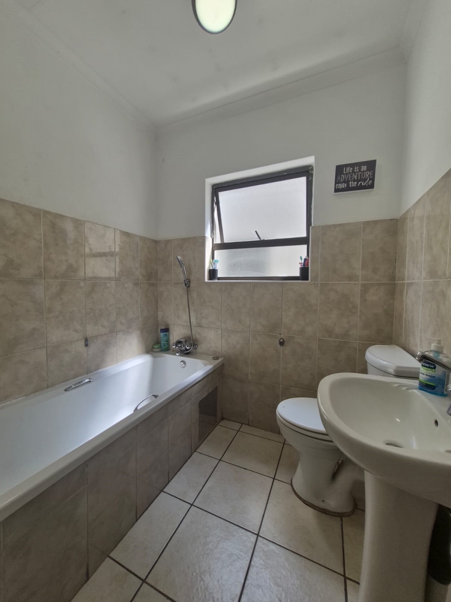 2 Bedroom Property for Sale in Parkrand Gauteng