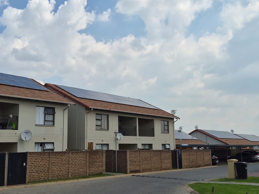 2 Bedroom Property for Sale in Parkrand Gauteng