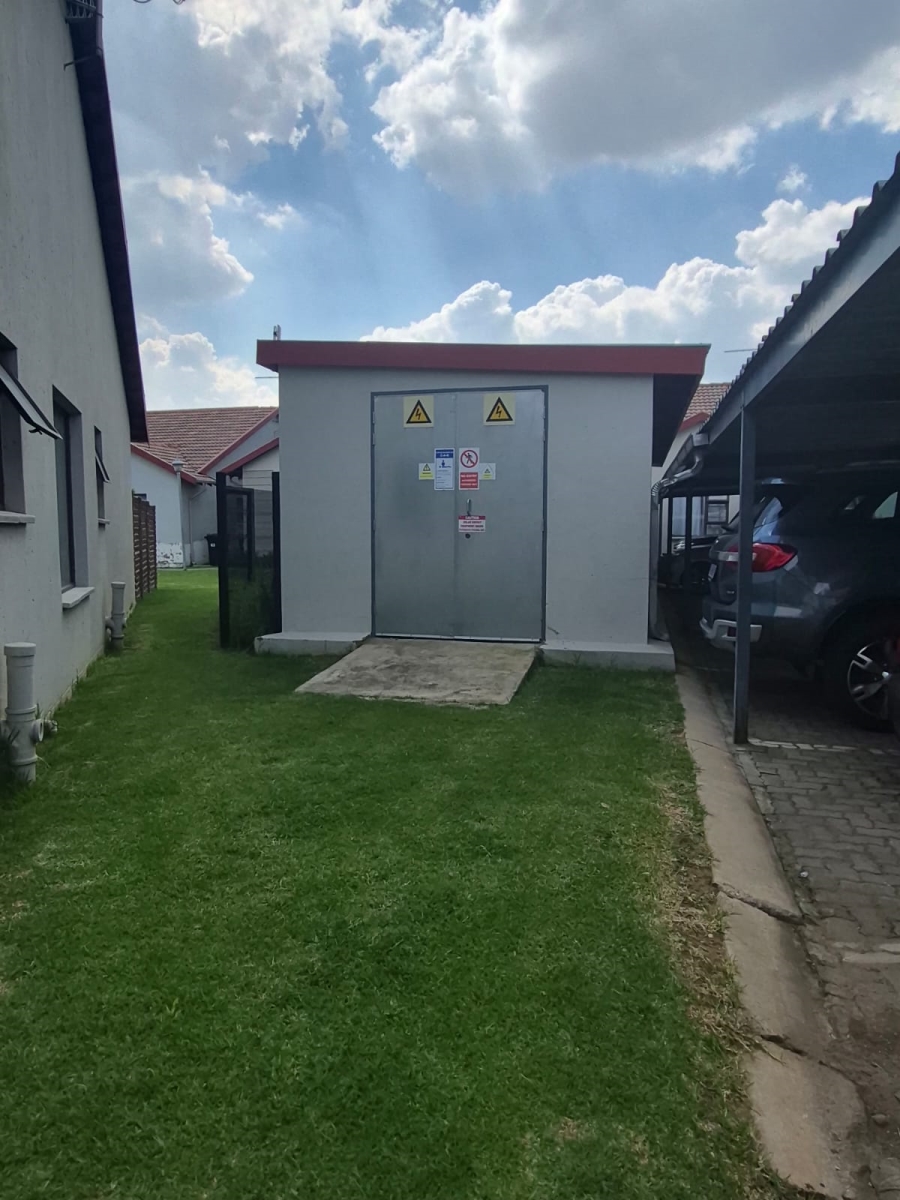 2 Bedroom Property for Sale in Parkrand Gauteng