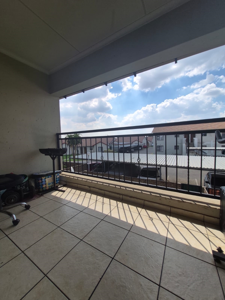 2 Bedroom Property for Sale in Parkrand Gauteng