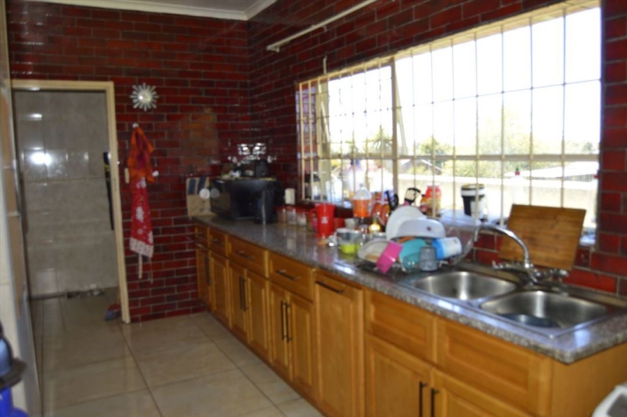 3 Bedroom Property for Sale in Birchleigh Gauteng