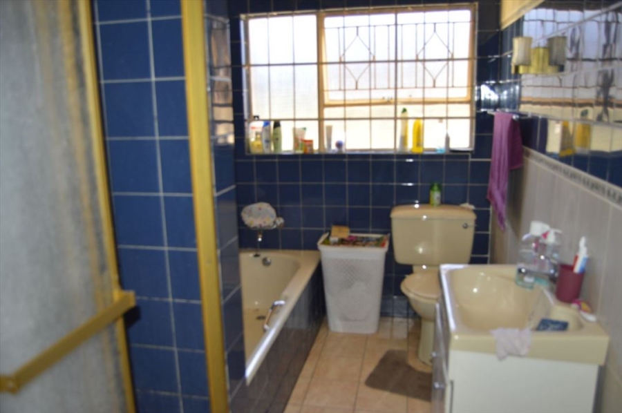 3 Bedroom Property for Sale in Birchleigh Gauteng