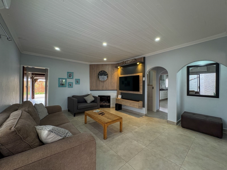 3 Bedroom Property for Sale in Larrendale Gauteng