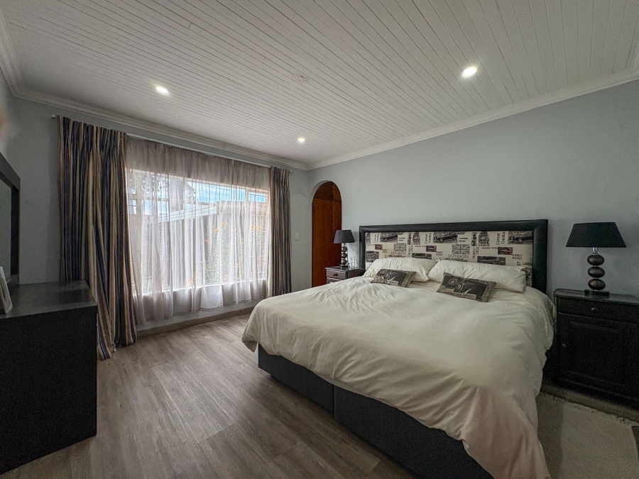 3 Bedroom Property for Sale in Larrendale Gauteng