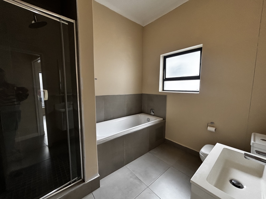 To Let 2 Bedroom Property for Rent in Morningside Gauteng