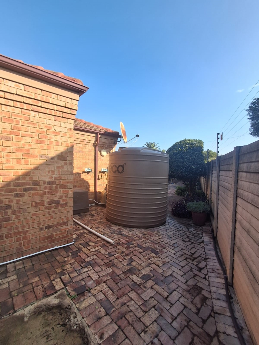 3 Bedroom Property for Sale in Three Rivers Gauteng