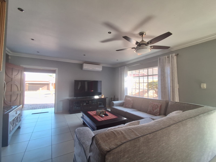 3 Bedroom Property for Sale in Three Rivers Gauteng