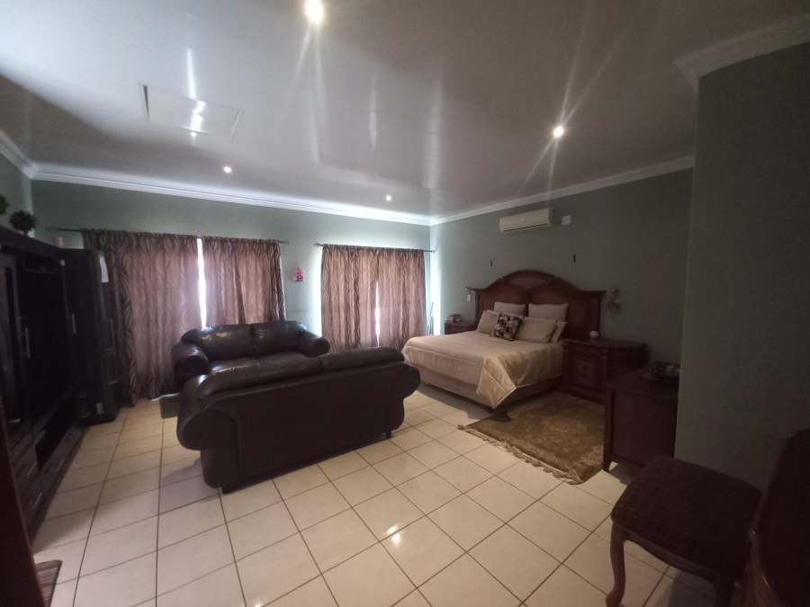 To Let 4 Bedroom Property for Rent in Vanderbijlpark SE 6 Gauteng