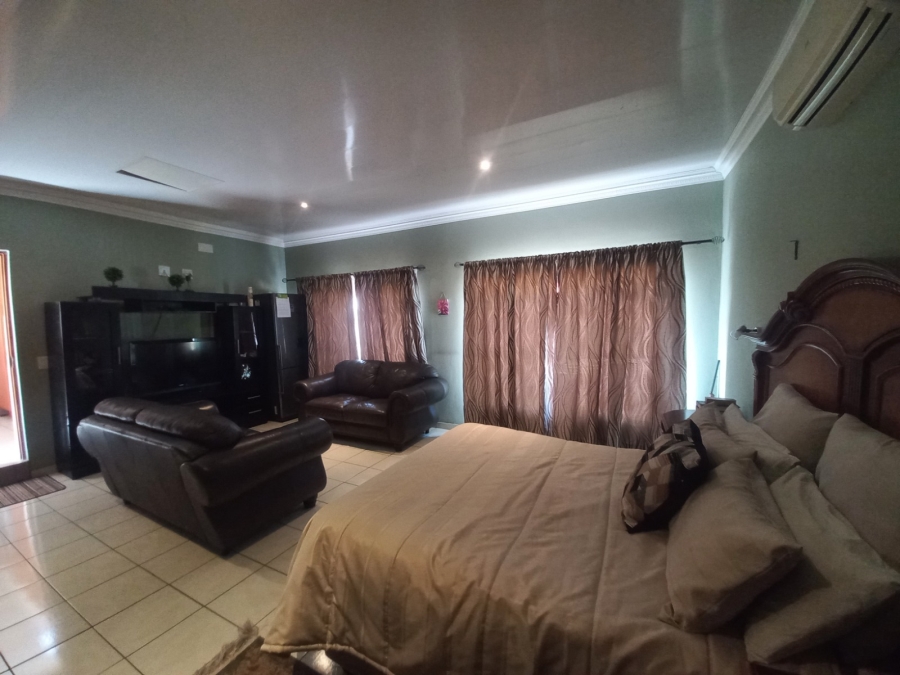 To Let 4 Bedroom Property for Rent in Vanderbijlpark SE 6 Gauteng